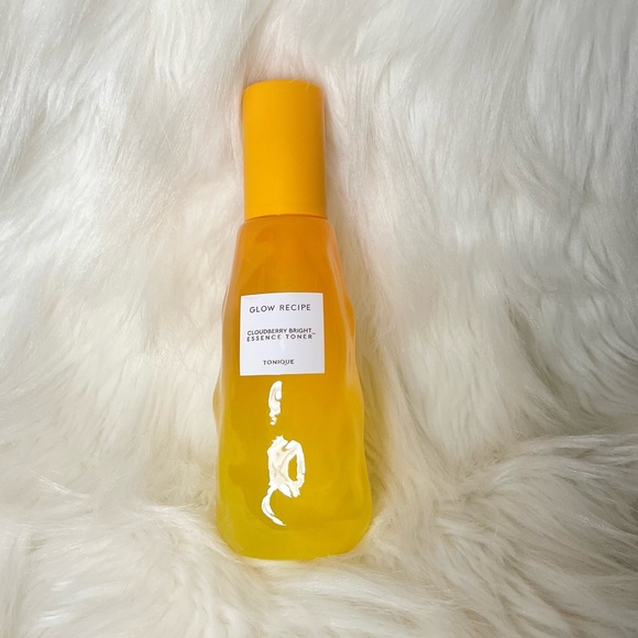 Glow Recipe Cloudberry Bright Essence in Bold Orange - Picture 5 of 5